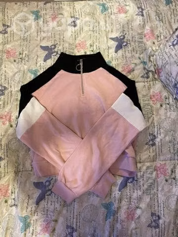Crop top poleron - Imagen 2