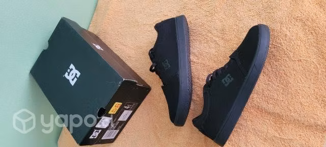 Zapatillas negras DC