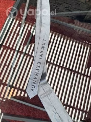 Corbata Armani nueva