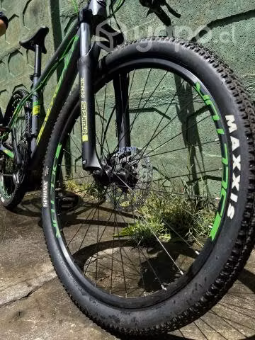 Bicicleta Silverback modelo STRIDE ELITE