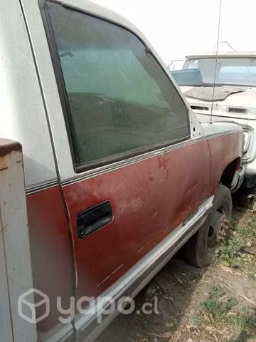 Chevrolet Work Truck en desarme