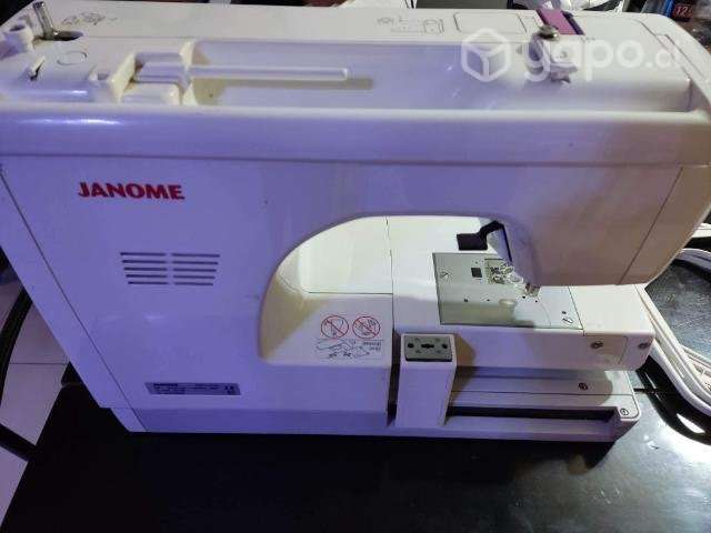 Bordadora Janome 350e memory craft - Imagen 6