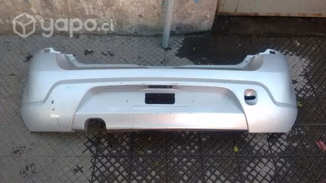 Parachoque trasero renault sandero 2008-2011