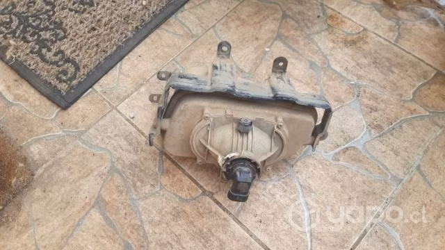 Neblinero derecho original Hyundai terracan 2007 - Imagen 3