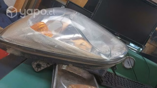 Focos delanteros de Kia Sportage