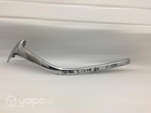 Bisel mascara rh mazda 