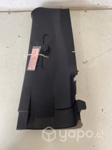 Tapiz cubre pilar superior trasero derecho (GW028)