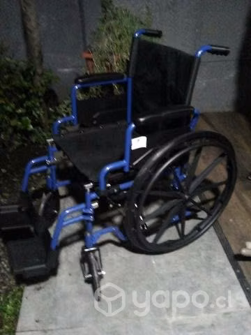 Silla de ruedas casi nueva