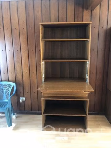 Biblioteca y escritorio - Imagen 3