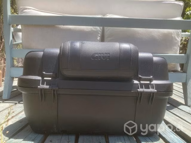 Maleta Moto Topcase Trekker Givi 52Lt Negra
