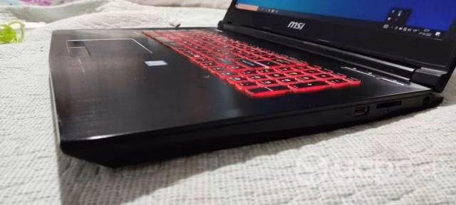 Notebook Gamer MSI Katana (i7-7700HQ,) NVIDIA 8 GB - Imagen 2