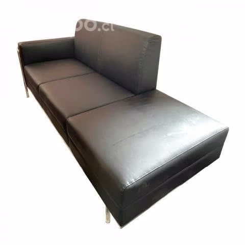 Sillon clásico tipo Le Corbusier de cuero