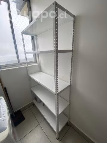 Estante metálico