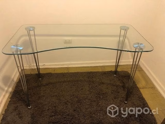 Escritorio de vidrio y silla ergonómica - Imagen 4