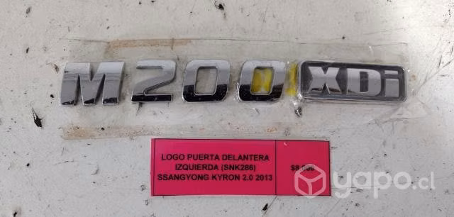 Logo Puerta Delantera Izquierda (SNK286) Ssangyong
