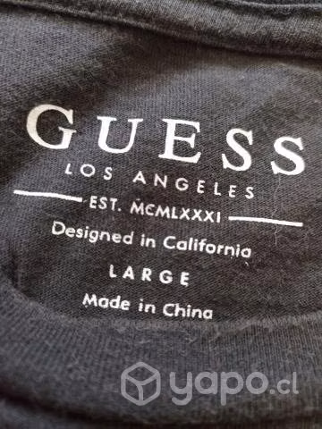 Polera GUESS talla L (hombre) - Imagen 2