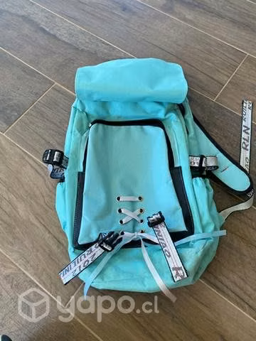 Mochila con cable outdoor