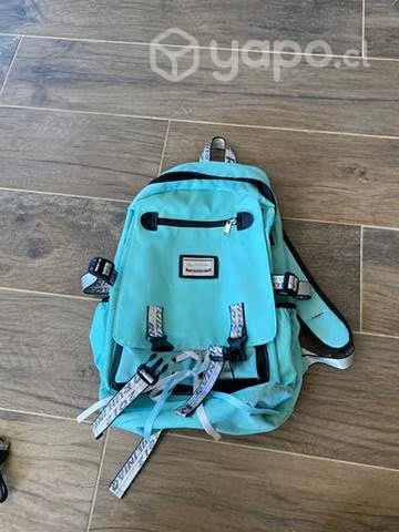 Mochila con cable outdoor