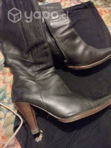Botas de cuero