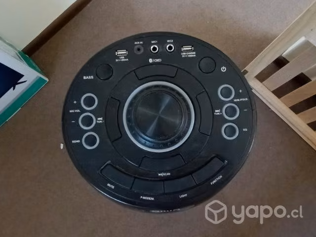 Se vende Parlante Aiwa