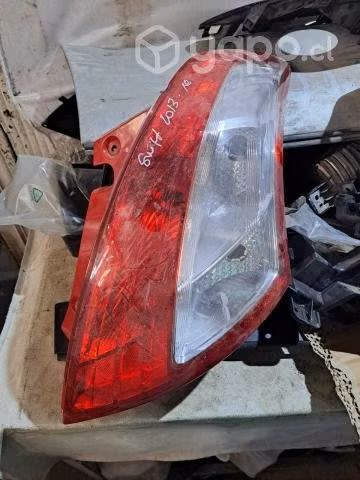 Suzuki Swift 2013-18 foco trasero derecho