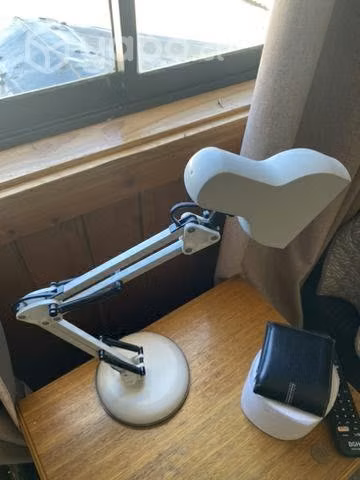 Lámpara Tipo Pixar