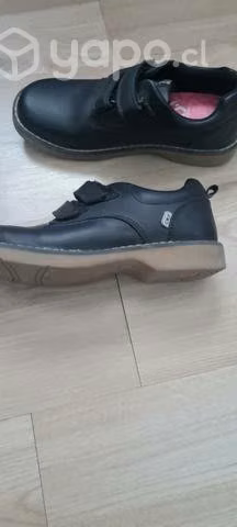 Zapatos colegio
