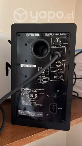 Monitores Yamaha (2) HS5 NUEVOS