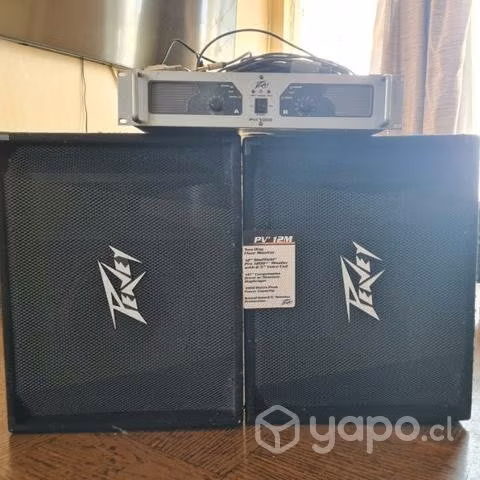 Pack parlantes y amplificador peavey c/cables