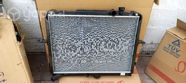 Radiador Kia Bongo 3 - Imagen 2