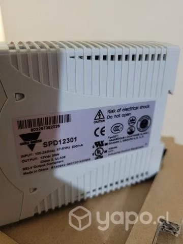 Fuente de poder 12 v 2.5 A
