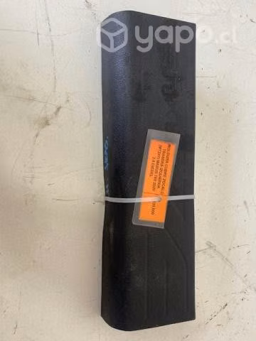 Tapiz cubre zocalo trasero izquierdo (MT241) Maxus