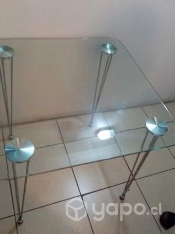Mesa comedor y mesa esquinera