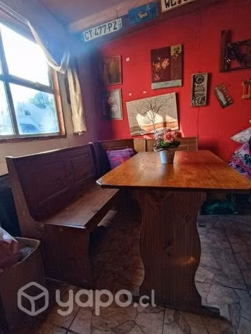 Mesa y banca de madera