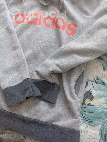 Polerón Adidas original talla XS (mujer)