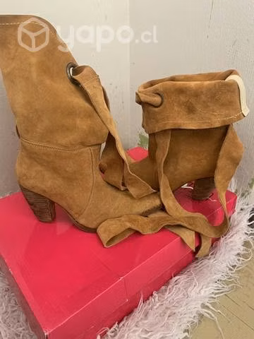 Botines marca exotica