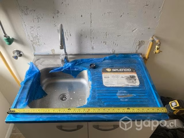 Lavaplato y mueble nuevos