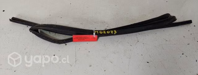 Goma Vidrio Puerta Trasera Derecha (MGZ073) MG ZS - Imagen 1