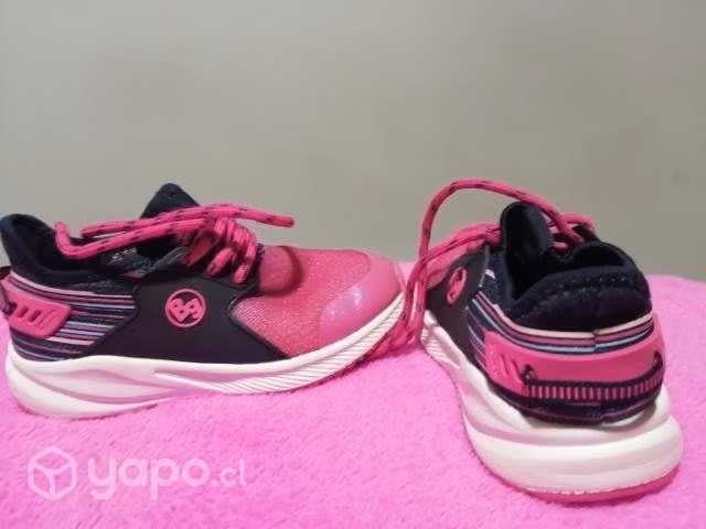Zapatillas niña bubble gummers talla 28