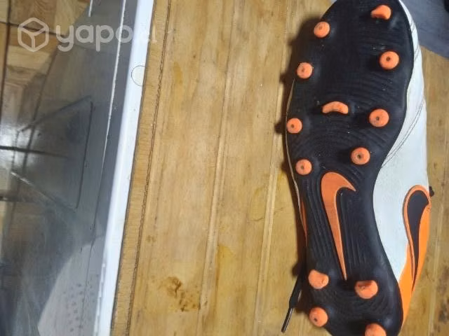 zapatilla de futbol