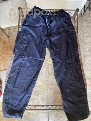 Fardo de chaquetas cortavientos y pantalón nylon - Imagen 3