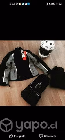 Traje y maleta