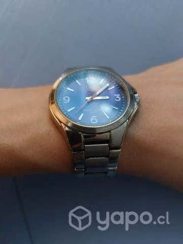 Reloj Q&Q usado