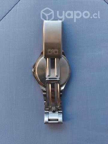Reloj Q&Q usado