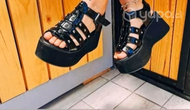 Sandalias
