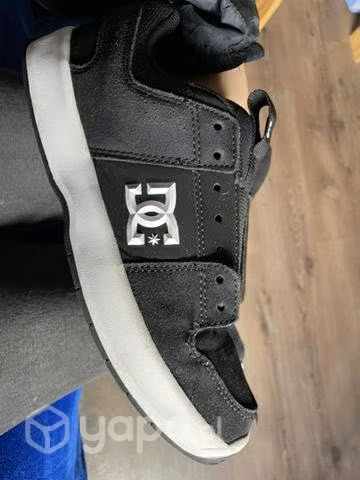 ZapatillasDC