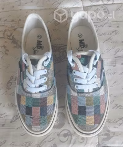 Zapatilla estilo vans talla 36 Nueva - Imagen 2