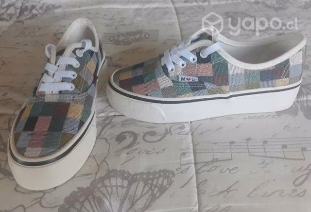 Zapatilla estilo vans talla 36 Nueva - Imagen 3