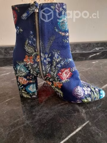 Botines floreados