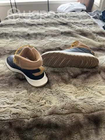 Zapatillas adidas tallas 10 US/ 42 CL